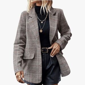 Elegant Checkered Women's Blazer